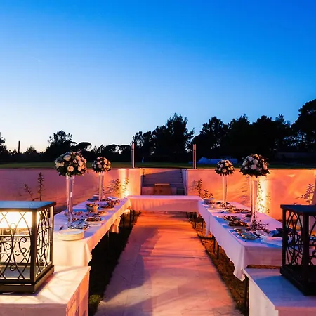 Coral - Your Luxury Retreat