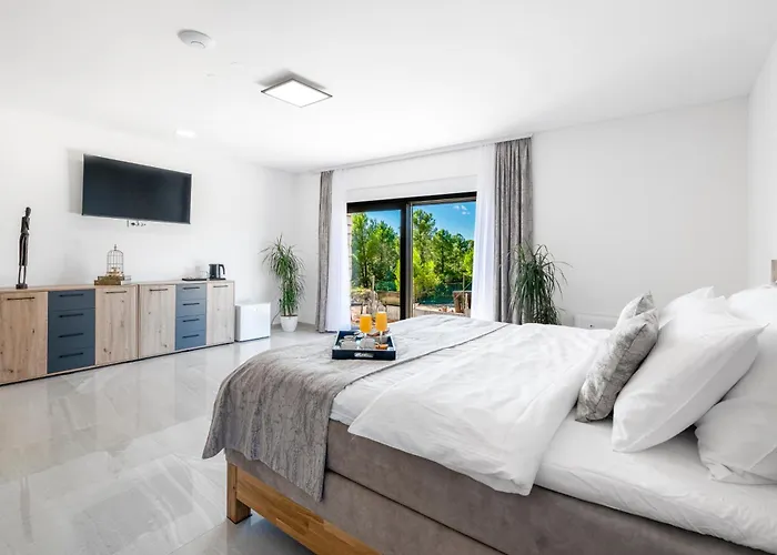 Coral دوبروفينك